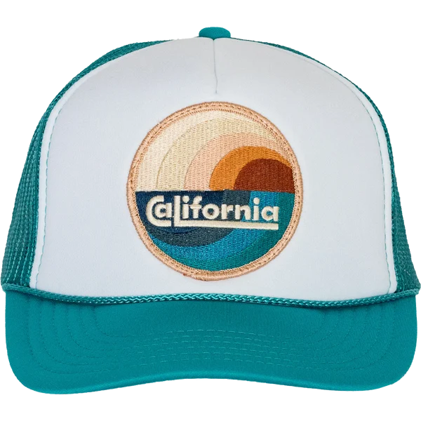 California Waves Trucker