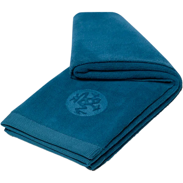 eQua Hot Towel