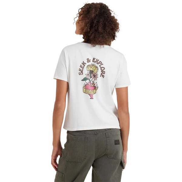 Women's Heart Vase Everyday Tee
